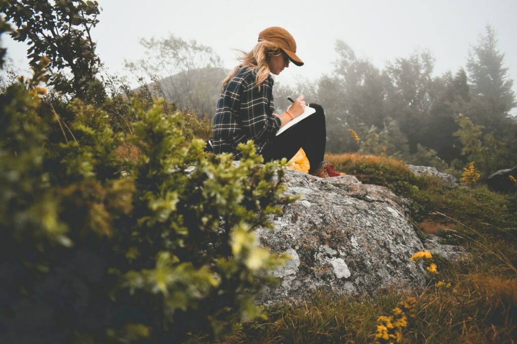 Anxiété, surcharge mentale ? Le journaling vous aide à retrouver calme et clarté en quelques minutes par jour. Voici comment.